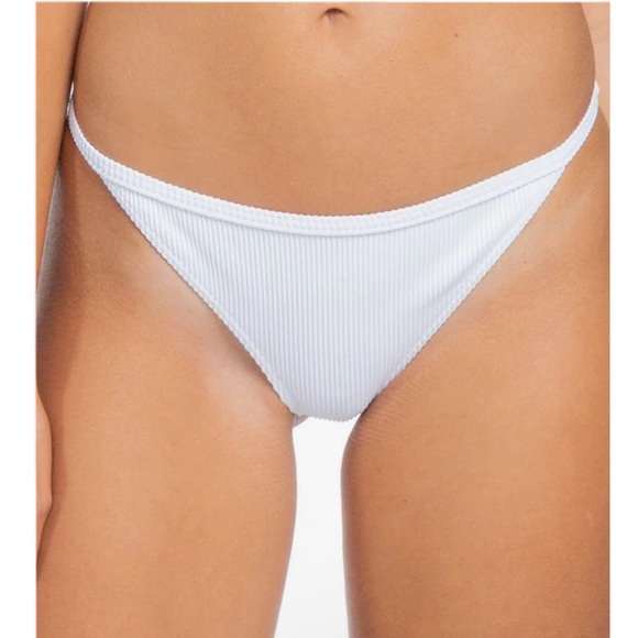 🌺ROXY Mind of Freedom Mini Coverage Swim Bottoms🌺 - Picture 2 of 3